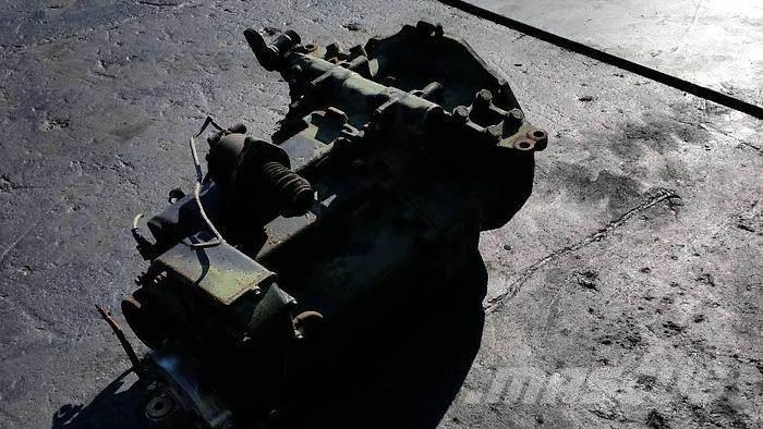  Transmission AKG4 Ostale kargo komponente