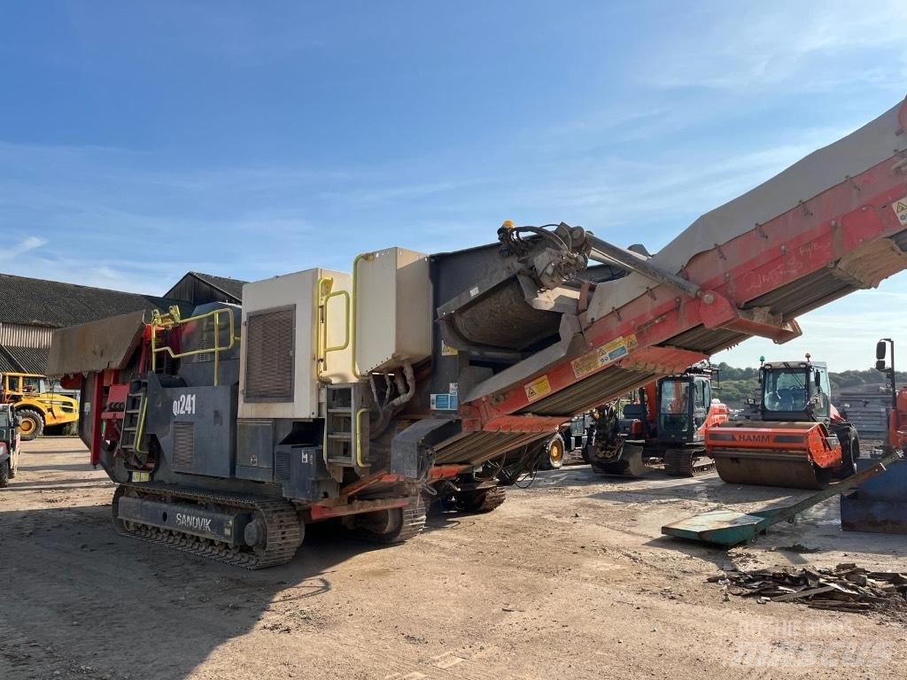 Sandvik QJ 241 Mobilne drobilice