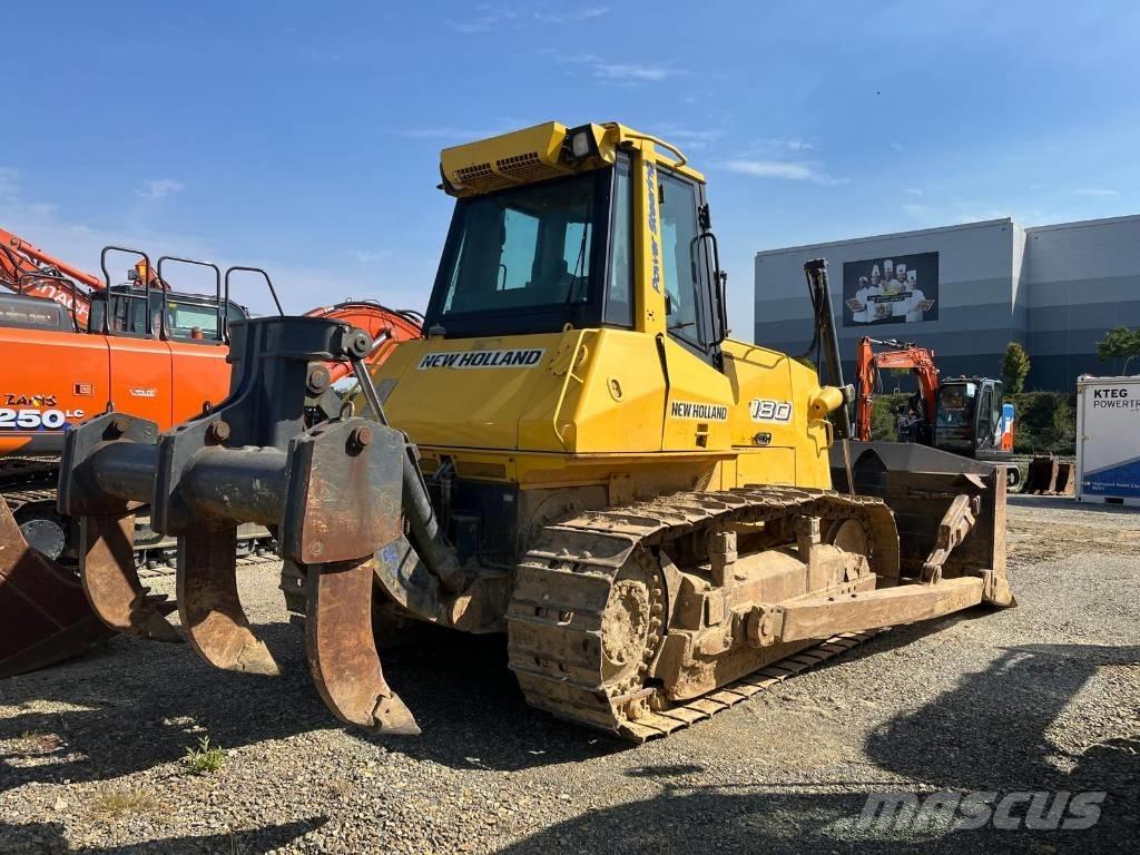 New Holland D180 Buldožeri guseničari