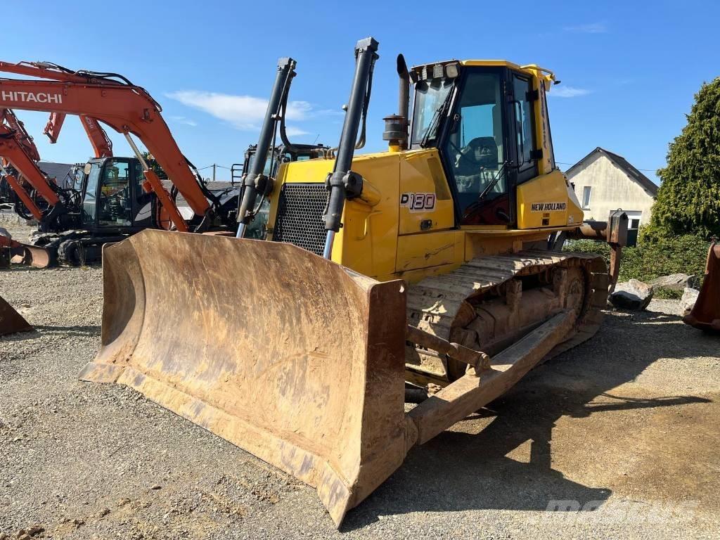New Holland D180 Buldožeri guseničari