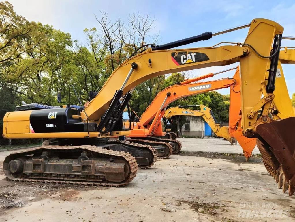 CAT 349 D2 Bageri guseničari