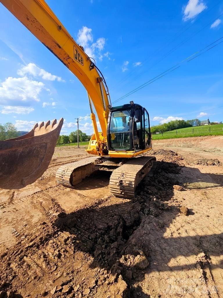 JCB JS 160 LC Bageri guseničari