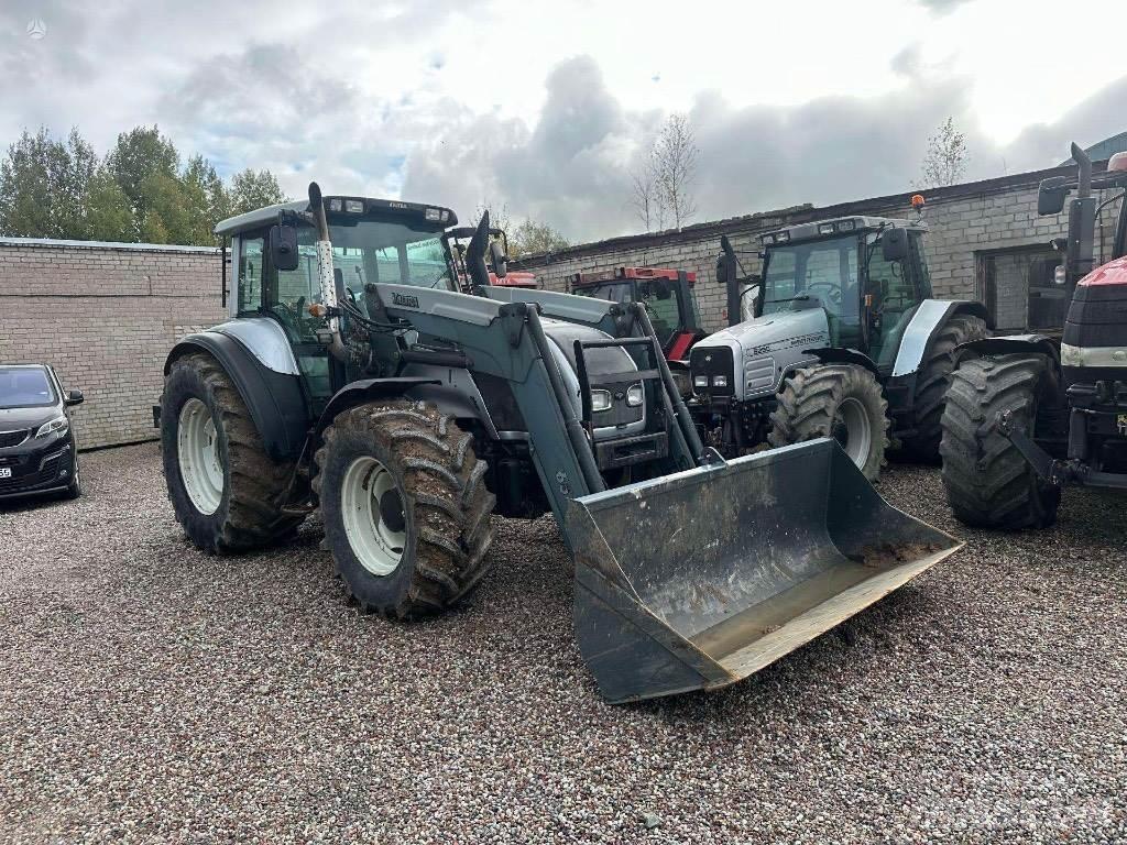 Valtra T 170 Traktori