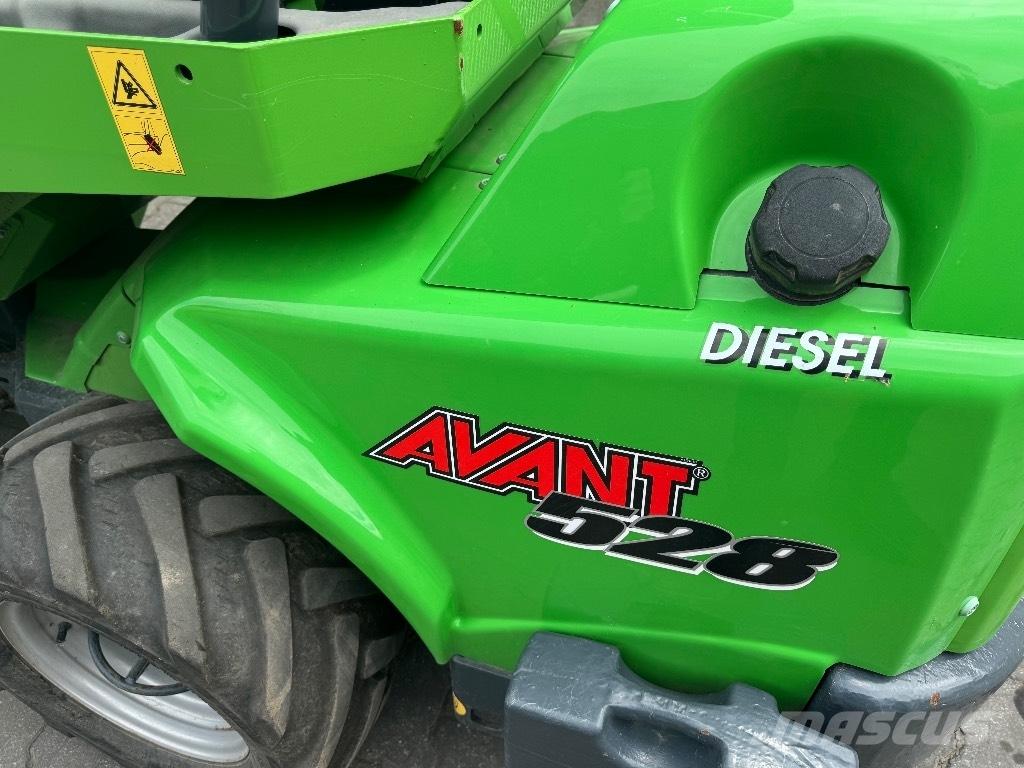 Avant 528 Mini utovarivači