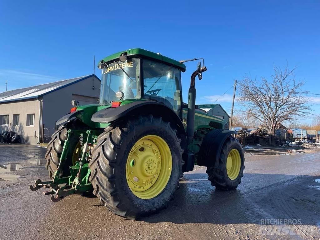 John Deere 8320 Traktori