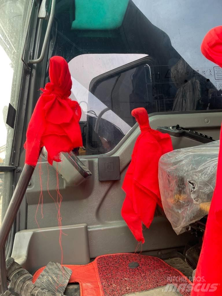 Volvo EC 240 Bageri guseničari