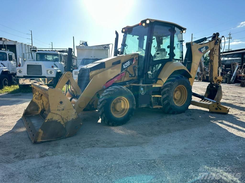CAT 420F2 Rovokopači