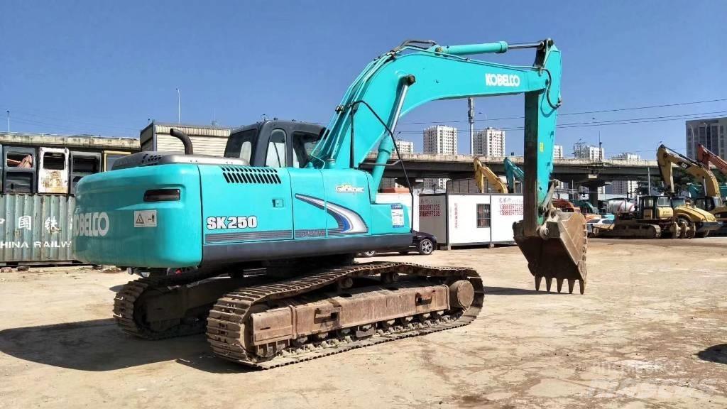 Kobelco SK 250-8 Bageri guseničari