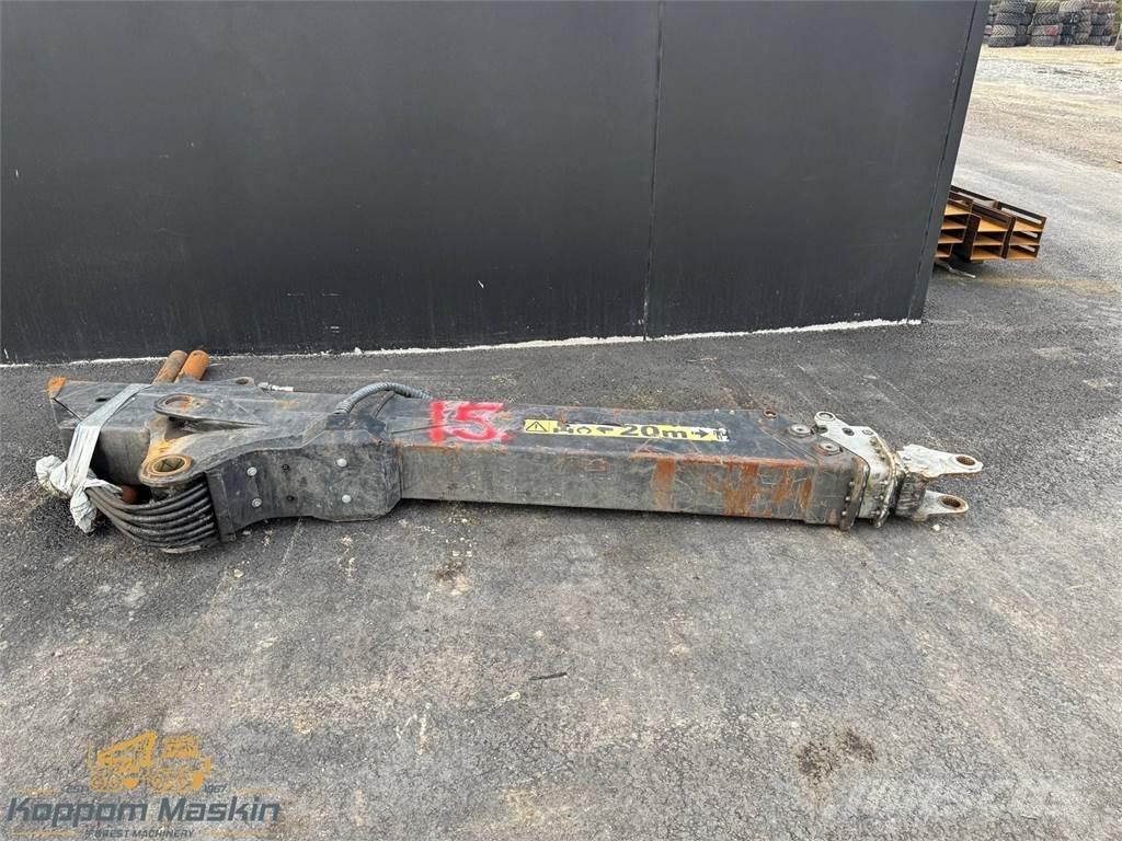 Komatsu 165F Kranovi za debla