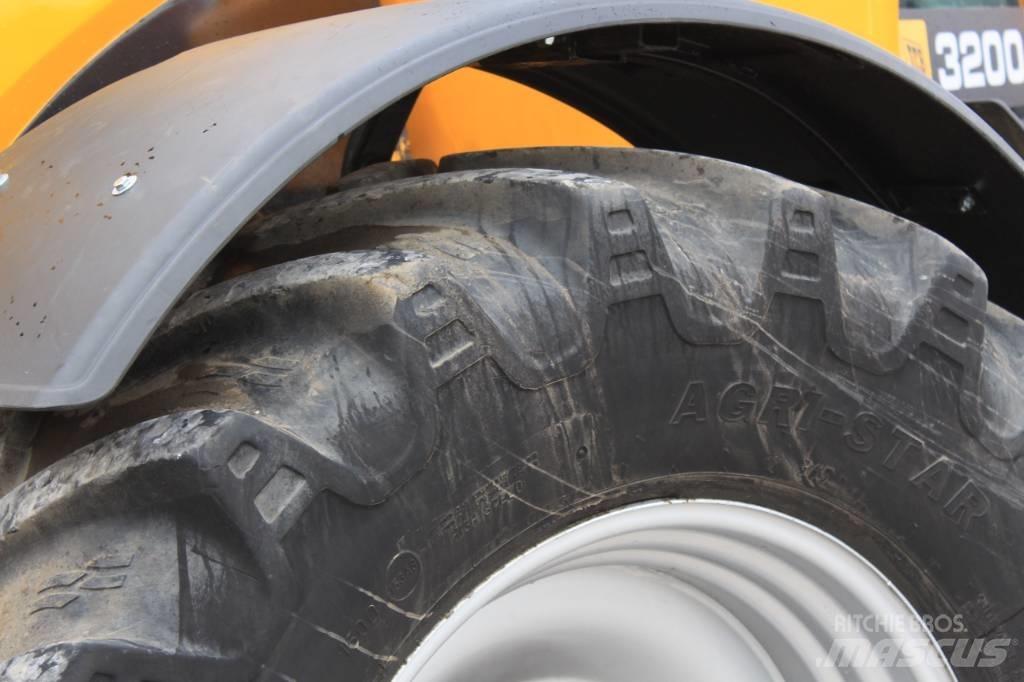 JCB Fastrac 3200 Traktori