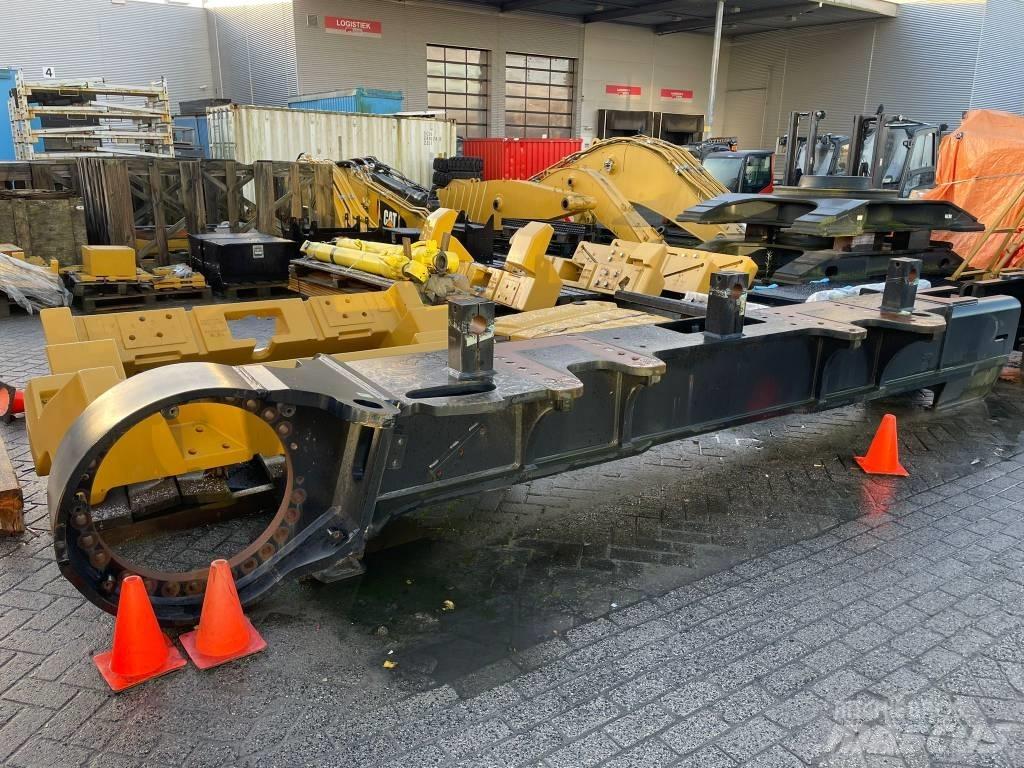 CAT 390 F L Šasija i vešenje