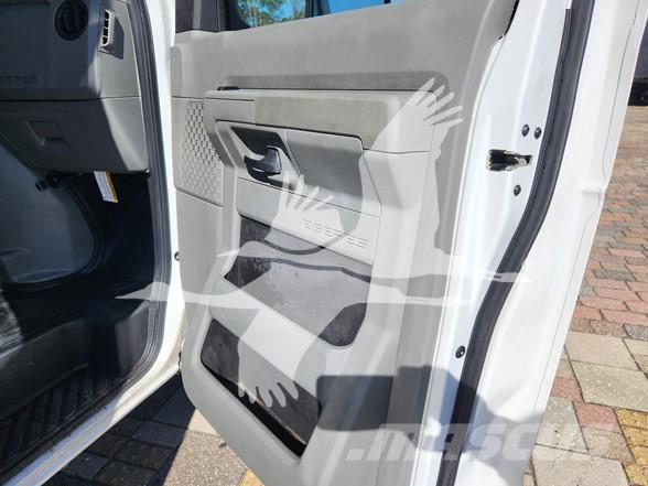 Ford E450 Ostalo za građevinarstvo