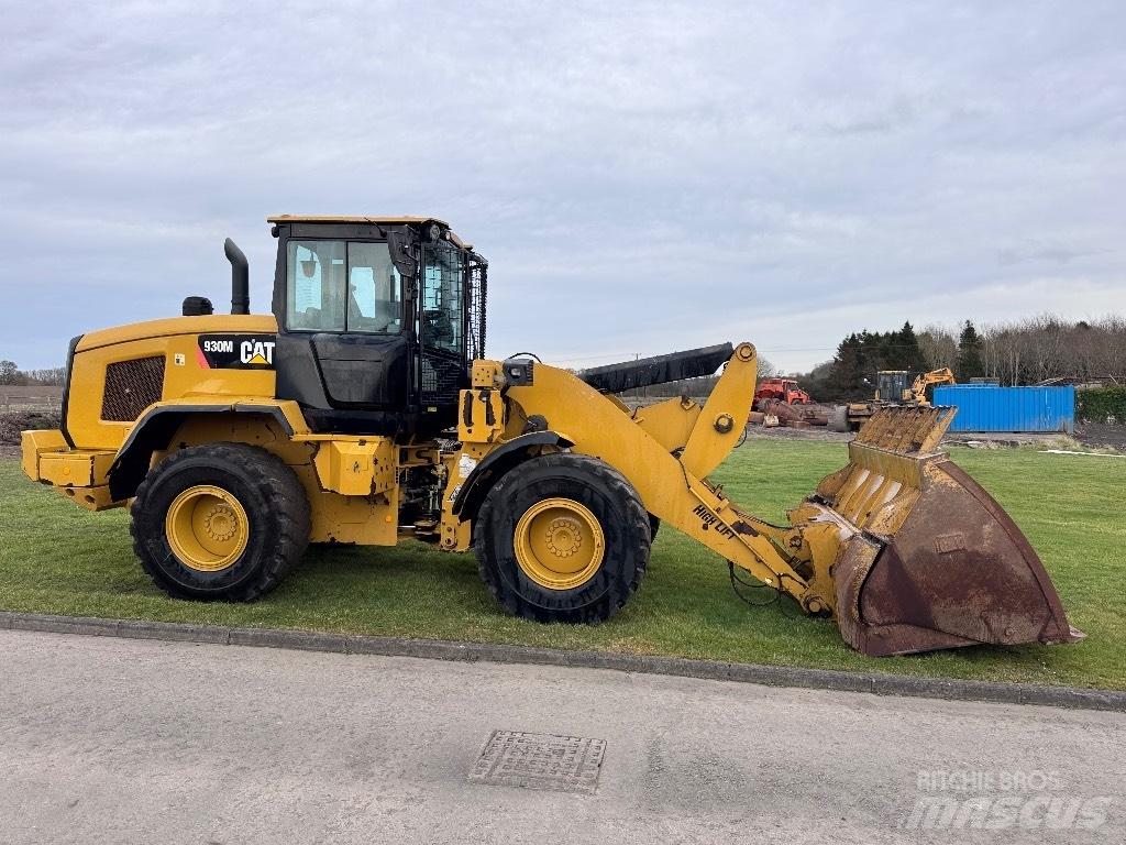 CAT 930 M Utovarivači na točkove