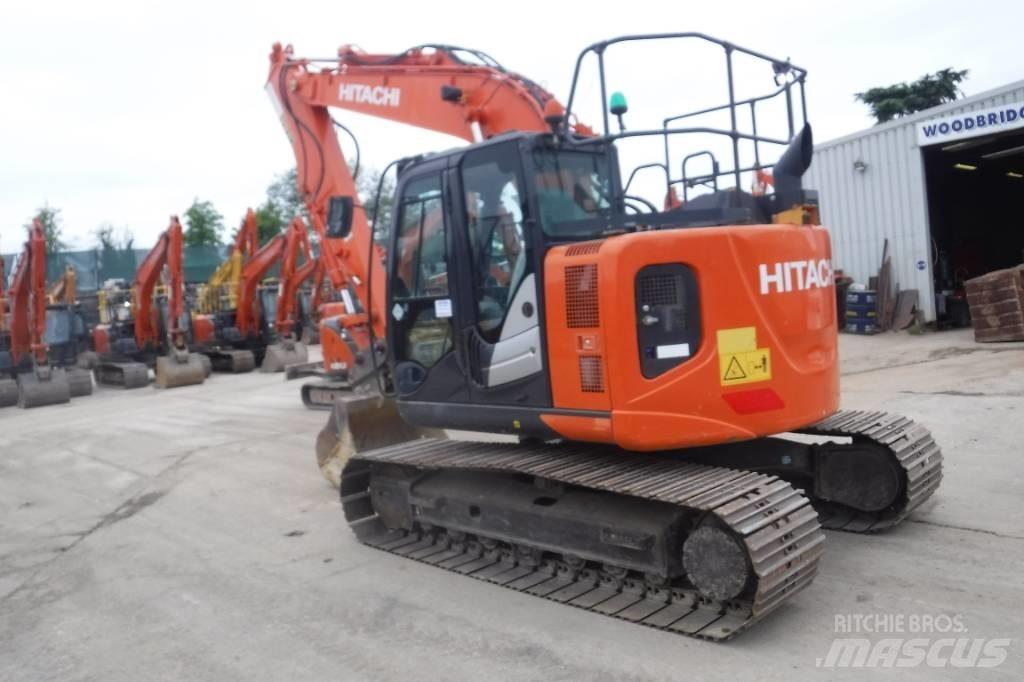 Hitachi ZX 135 US-6 Bageri guseničari