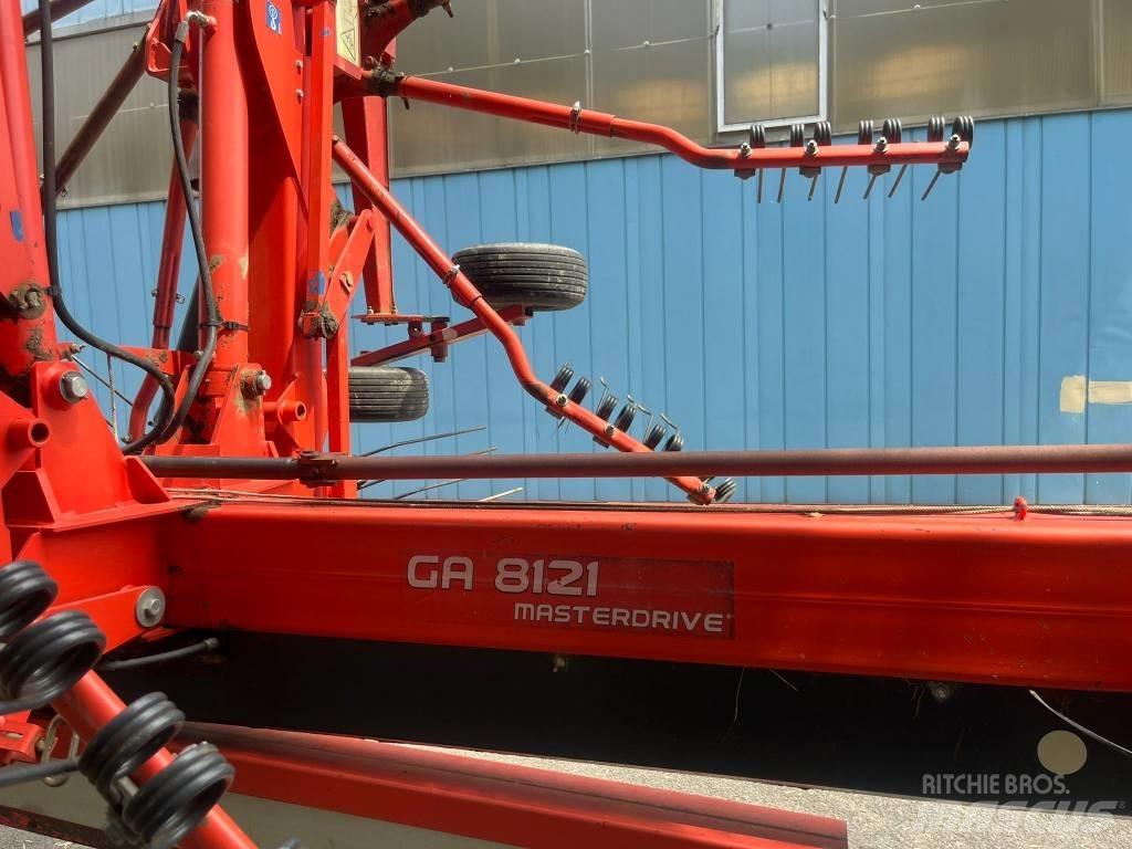 Kuhn GA 8121 Sakupljači