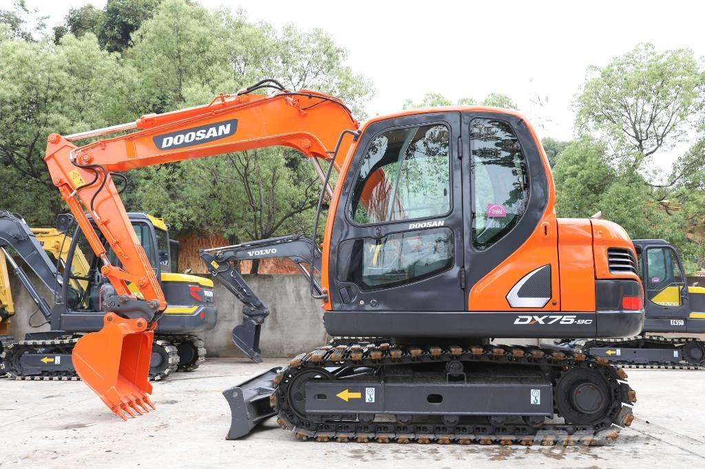 Doosan DX 75-9 C Mini bageri < 7t