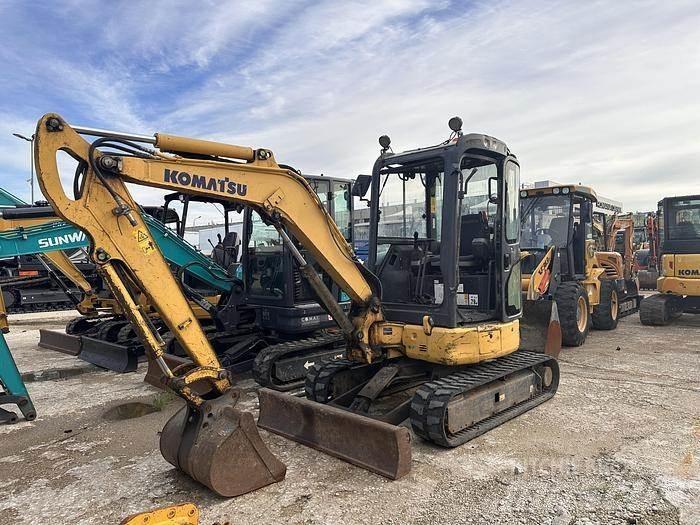 Komatsu PC30 Mini bageri < 7t