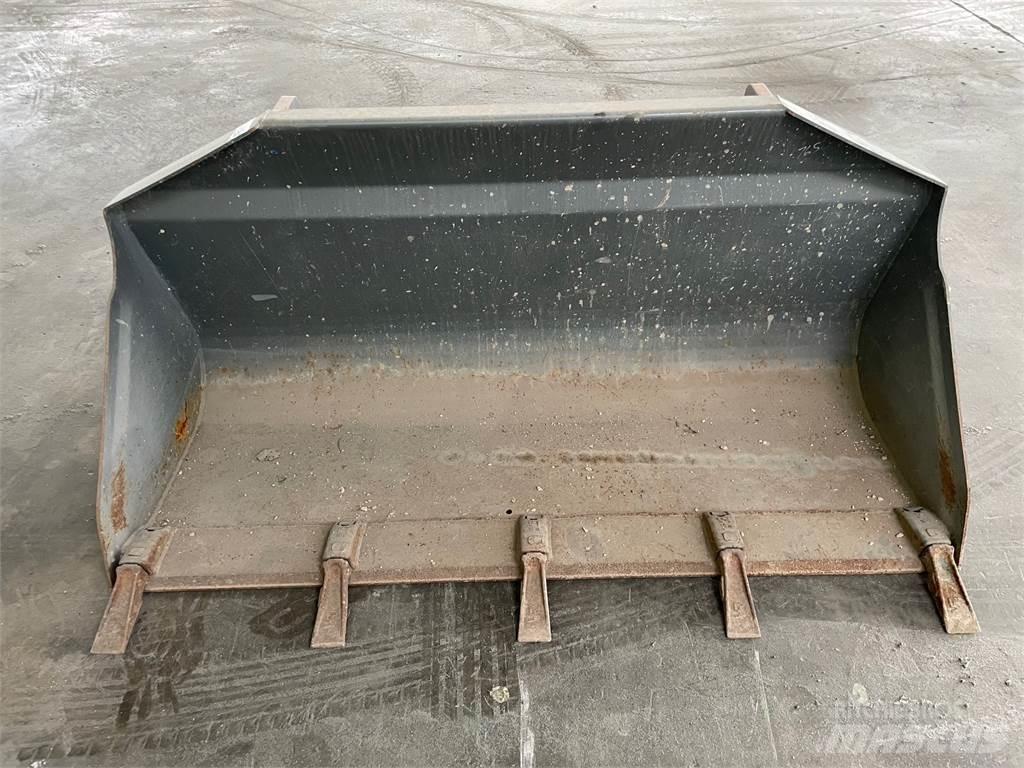 Kramer  Ostale komponente za građevinarstvo