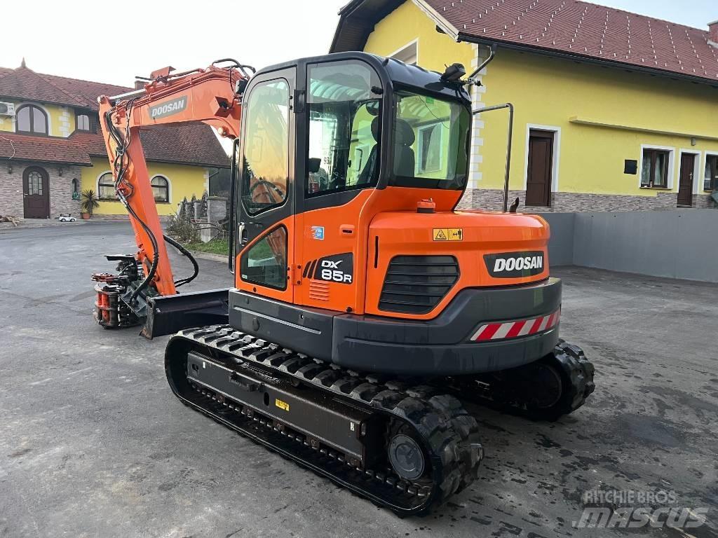 Doosan DX85R-3 Midi bageri 7t – 12t