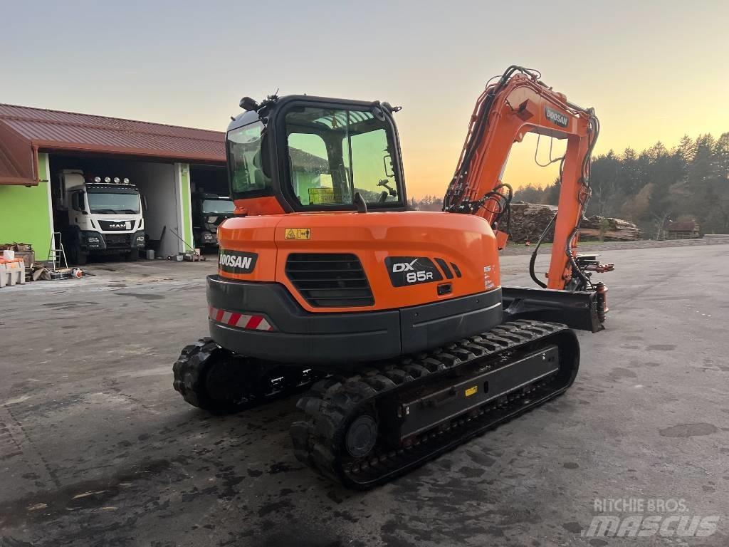 Doosan DX85R-3 Midi bageri 7t – 12t