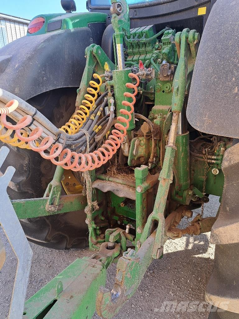 John Deere 6195R Traktori