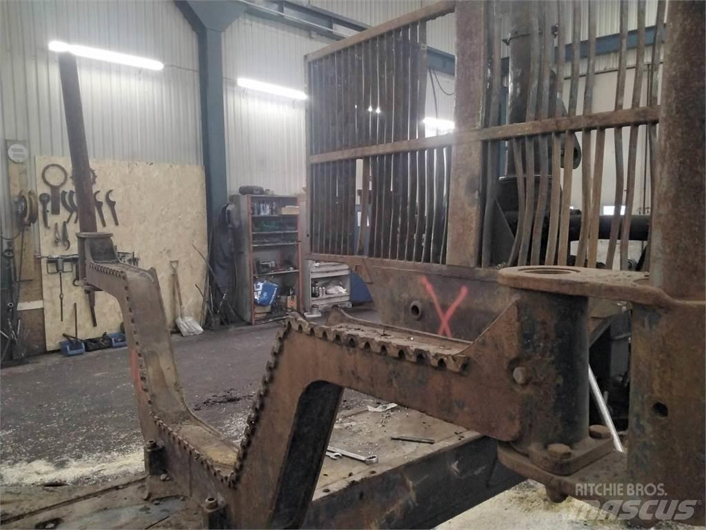 Valmet 890 Ostale komponente