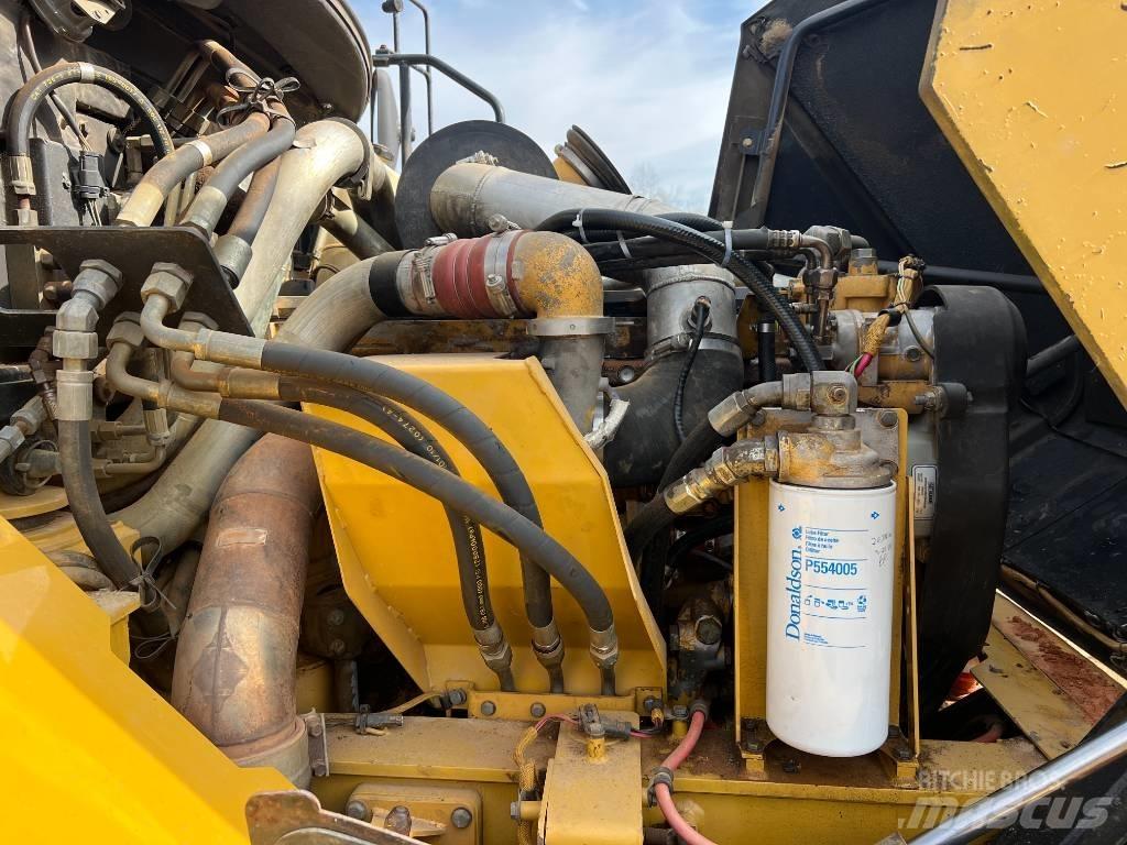 CAT 725 Zglobni damperi