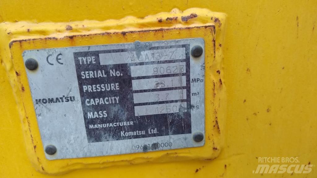 Komatsu D65PX-18 Buldožeri guseničari