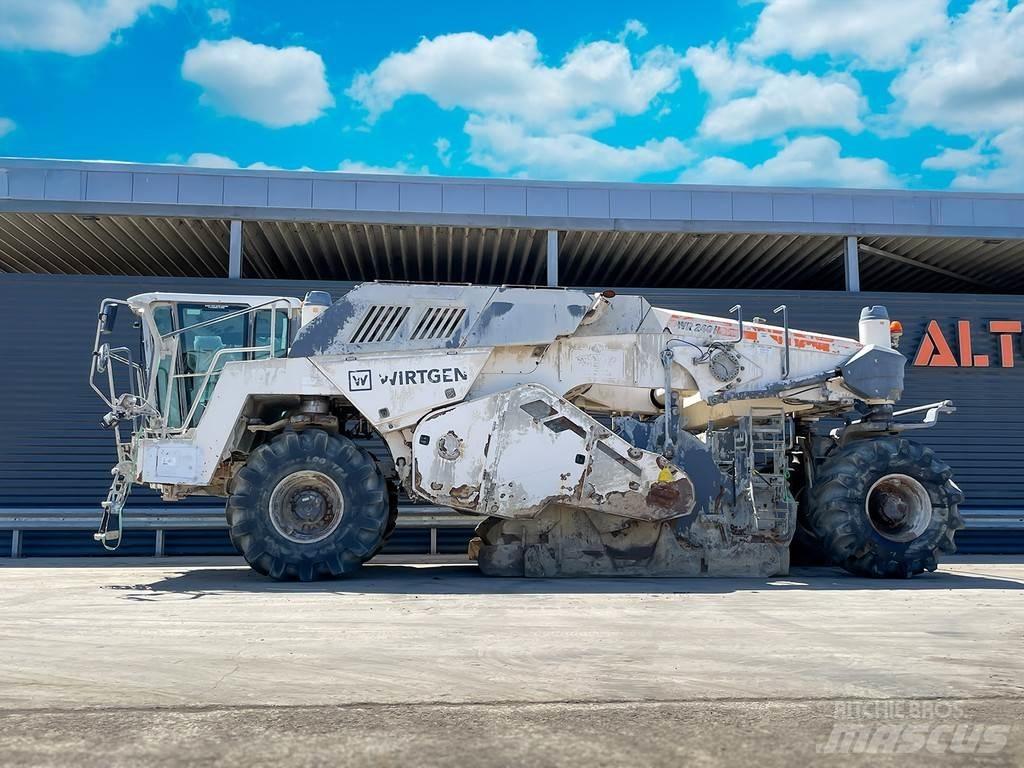 Wirtgen WR 240I Mašine za reciklažu asfalta