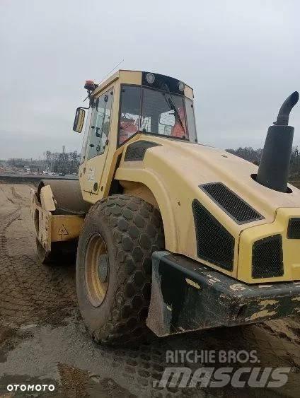 Bomag BW 213 D-4 Valjci sa jednim bubnjem