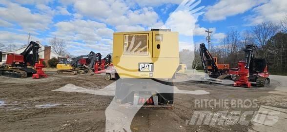 CAT 559C Utovarivači stabala