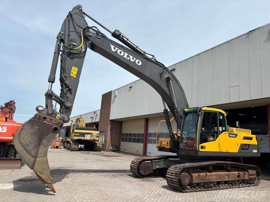 Volvo EC 300 D L Bageri guseničari
