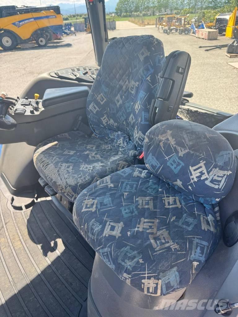 New Holland TG 285 Traktori