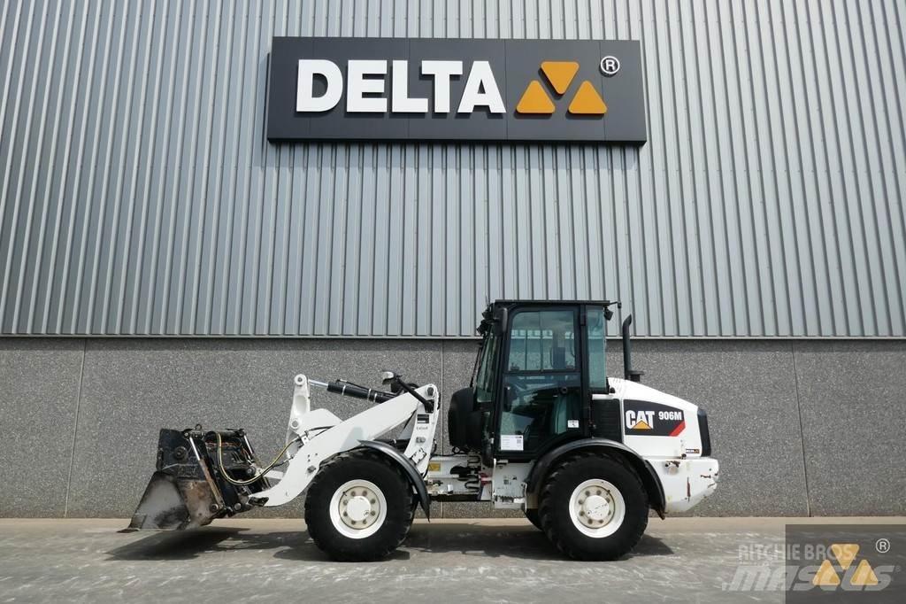 CAT 906M Utovarivači na točkove