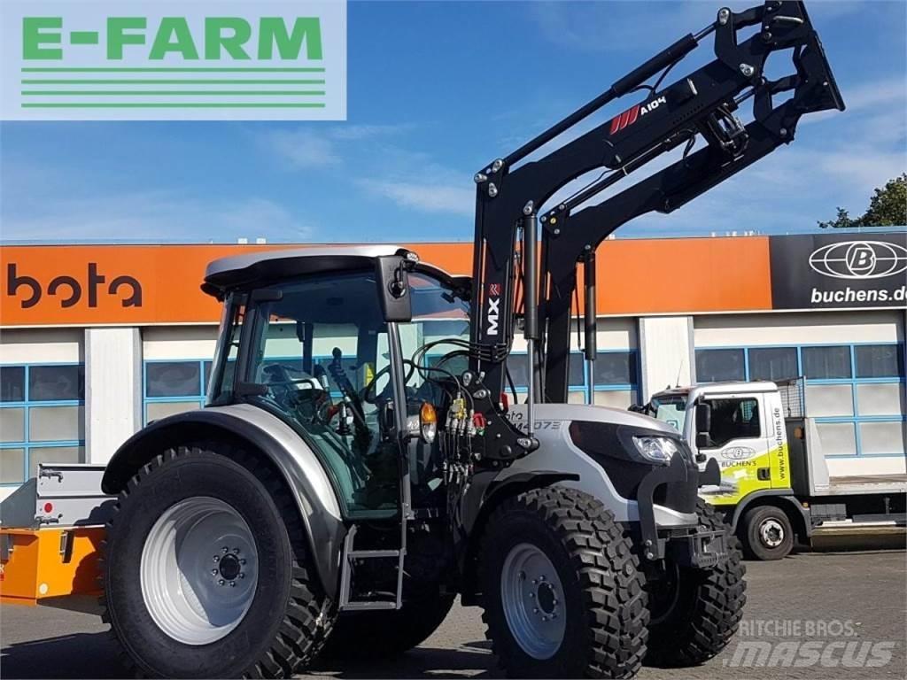 Kubota m4073 cab Traktori