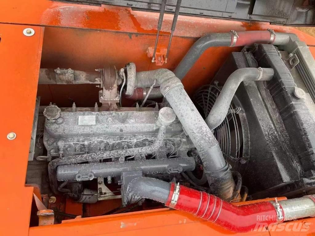 Doosan 225-7 Bageri guseničari
