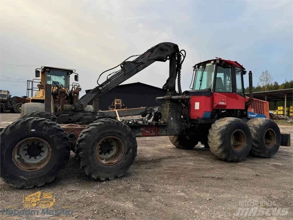 Valmet 890.2 Forvarderi