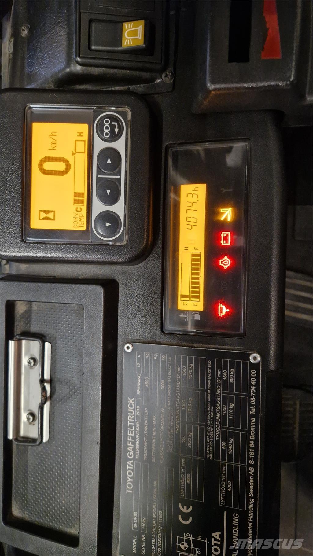 Toyota 8FDF30 Dizelski viljuškari