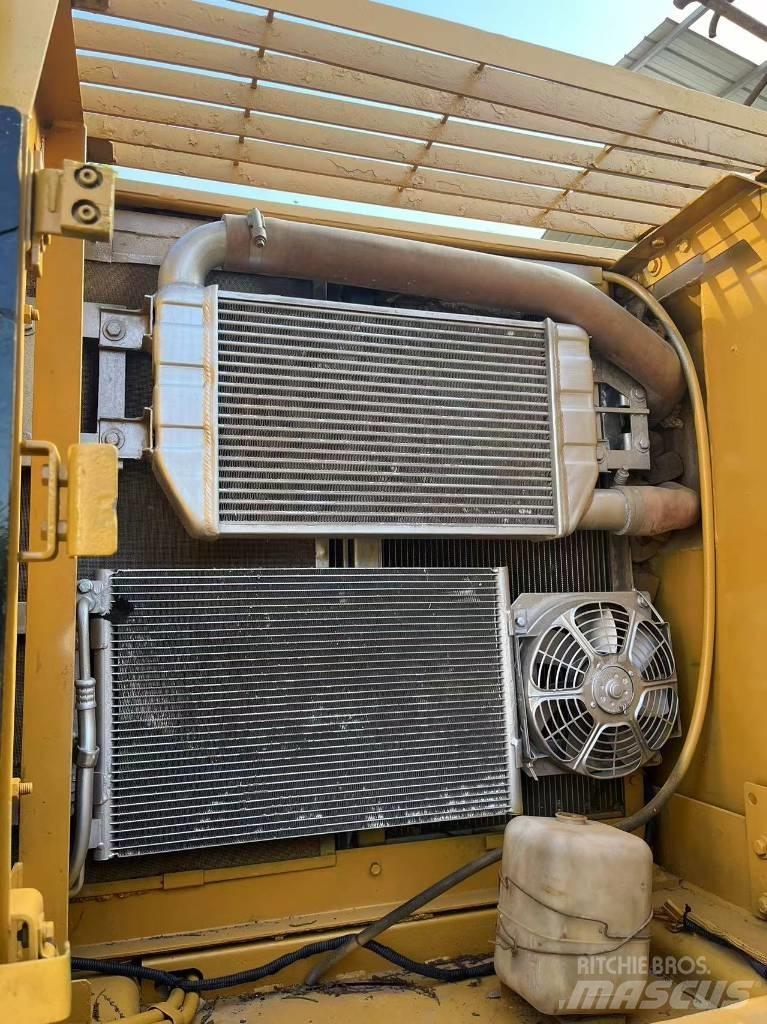 CAT 320 C L Bageri guseničari