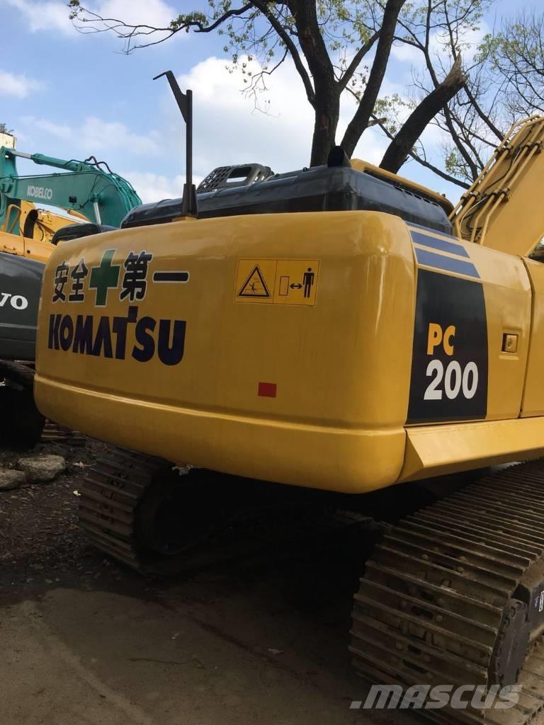Komatsu pc200-8 Bageri guseničari