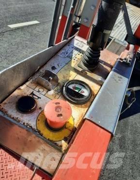 SkyJack SJ 12 Teleskopske samohodne platforme