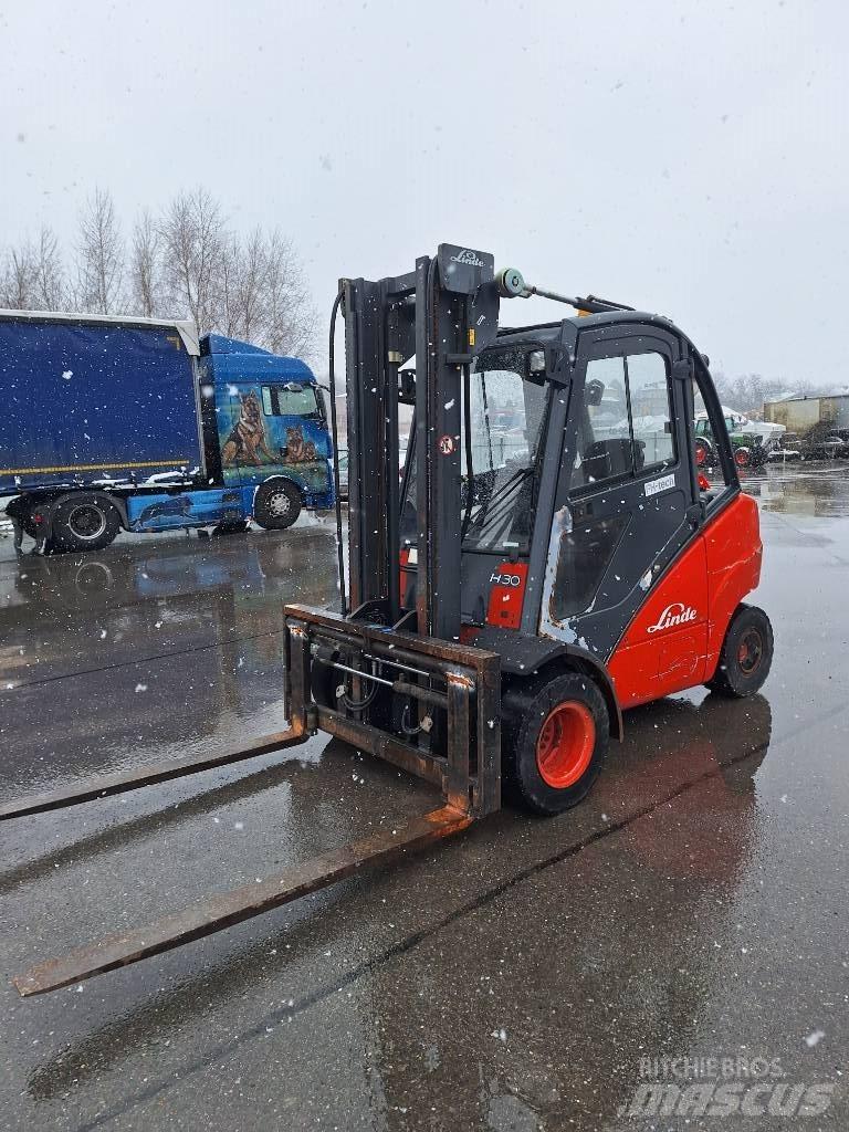 Linde H 30 D Dizelski viljuškari