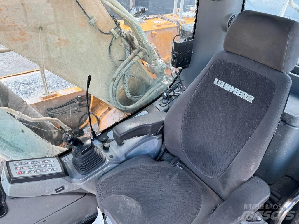 Liebherr R 926 LC Bageri guseničari