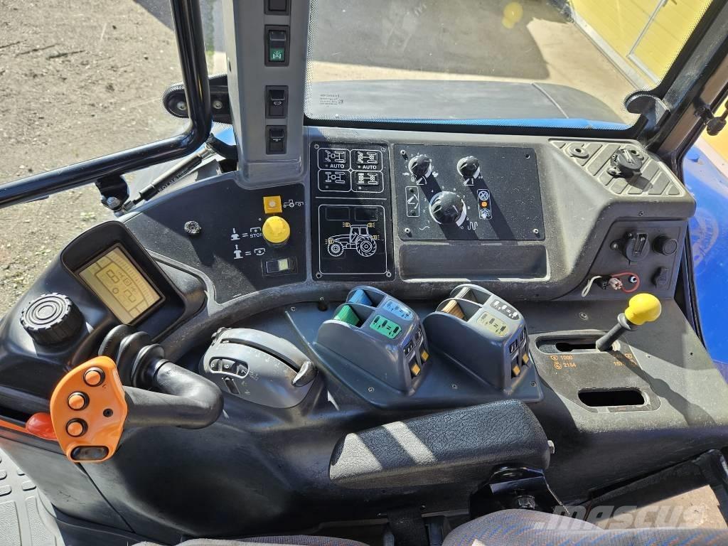 New Holland TM 190 Traktori