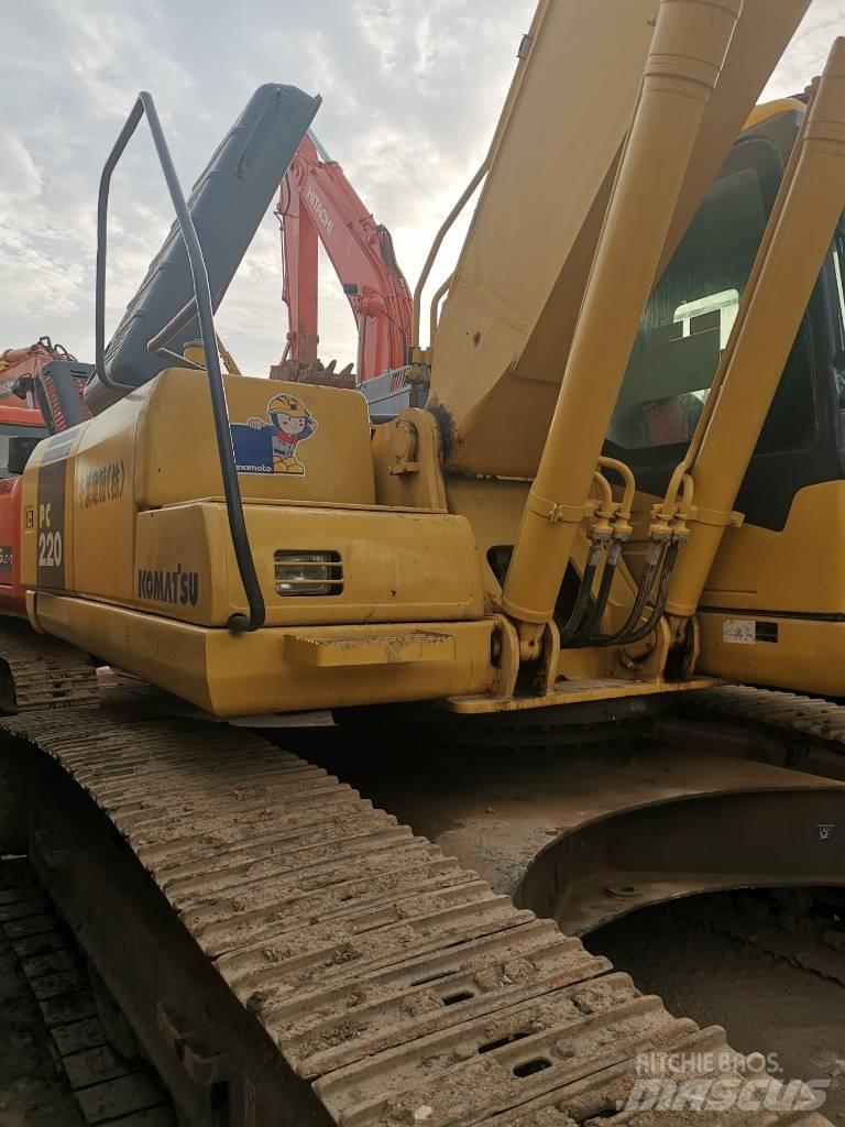 Komatsu PC 220 LC-7 Bageri guseničari