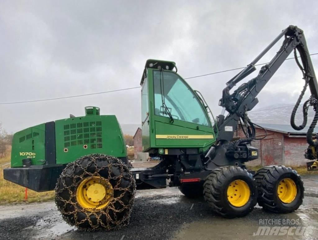John Deere 1070 D Harversteri