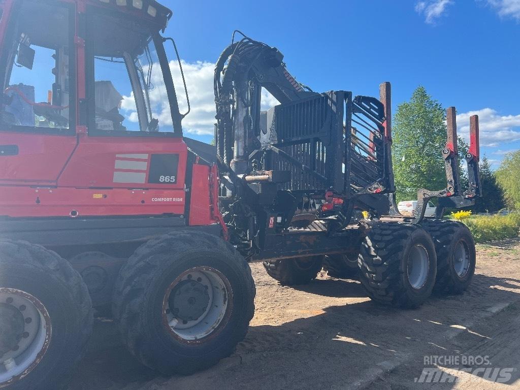 Komatsu 865 Forvarderi