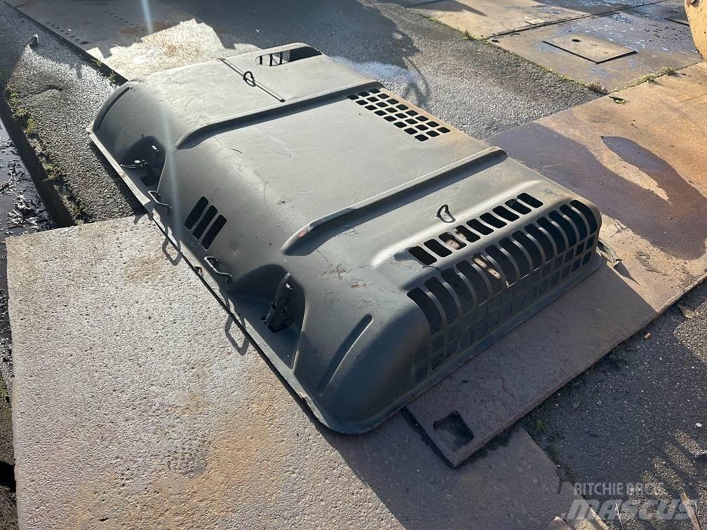 CAT 325DL hood Šasija i vešenje