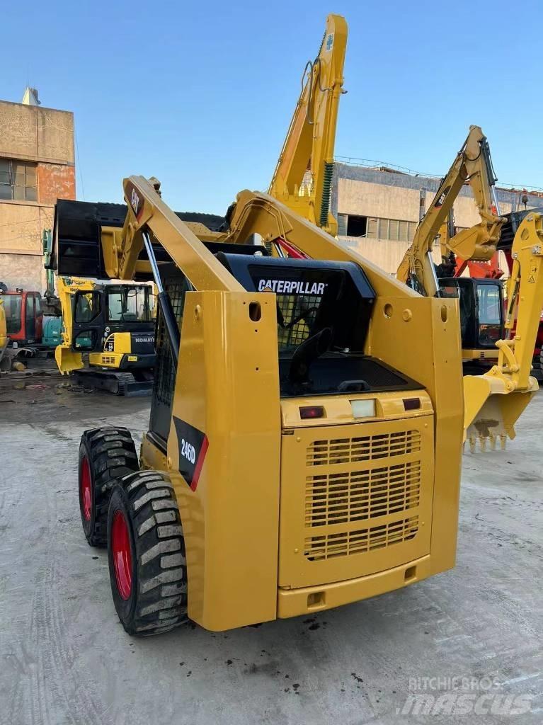 CAT 246D Skid steer mini utovarivači