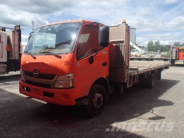 Hino 195 Kamioni sa otvorenim sandukom